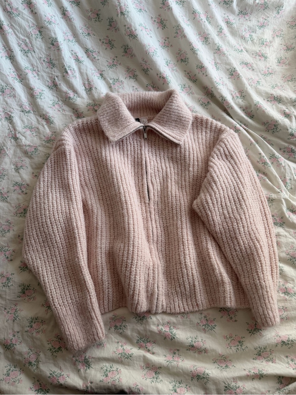 H&M zip up sweater